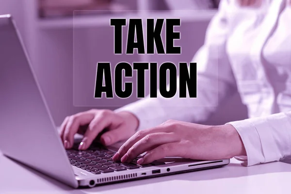 Podpis Tekstowy Przedstawiający Take Action Concept Oznaczający Pozytywny Akt Podjęcia — Zdjęcie stockowe