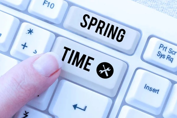 Conceptual Caption Spring Time Concept Meaning Temperate Season Year Identified — Stock Photo, Image
