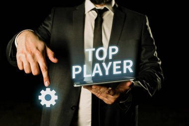 El yazısı tabelası Top Player, futbol ya da elektronik oyunlarda en iyi olmak için kullanılan kelime.