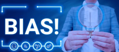 Önyargı, kavram ya da bir kişi grubu için nedensiz ve önyargı anlamına gelen metin işareti