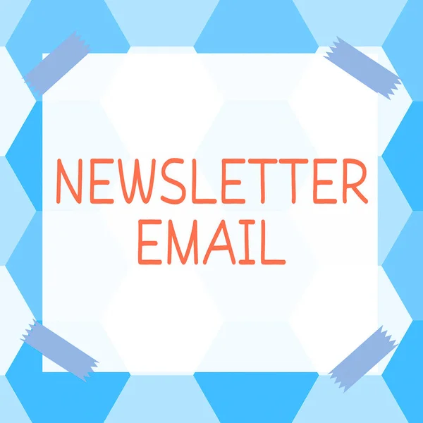 Wyświetlacz Koncepcyjny Newsletter Mail Business Showcase Email Wysłany Subskrybentów Informujących — Zdjęcie stockowe