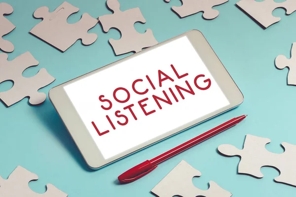 Konceptuális Felirat Social Listening Üzleti Ötlet Elemzése Beszélgetések Trendek Termék — Stock Fotó