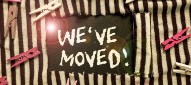 Weve Moved isimli metin yazılıyor, aynı ya da farklı bir ülkeden yaşamak için kullanılan sözcük