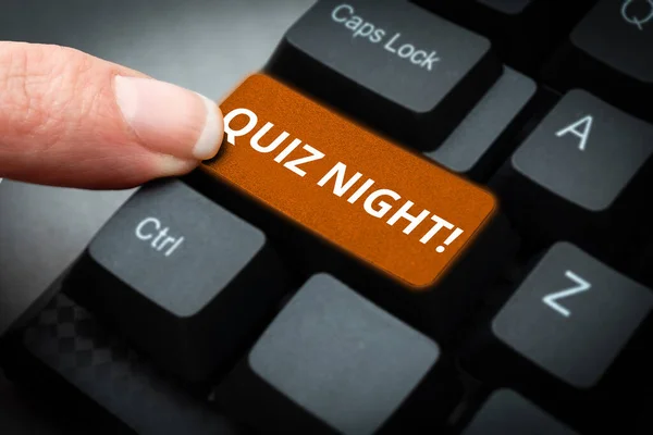 Quiz Night 저녁을 개인간의 시험을 — 스톡 사진