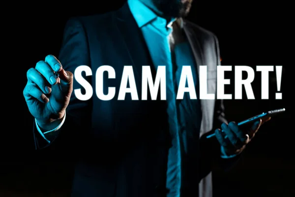 概念标题Scam Alert Business Overview警告某人注意任何不寻常的阴谋或欺诈行为 — 图库照片