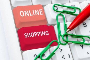 El yazısı metin Çevrimiçi Alışveriş, İş konsepti ekommersi tüketiciye İnternet kullanarak mal satın alma olanağı sağlıyor