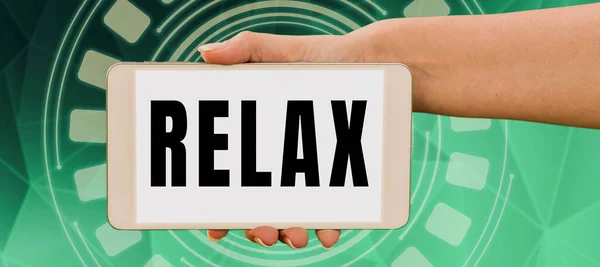 Sign Displaying Relax Internet Concept Egyre Kevésbé Aktív Nyugodtabb Boldogabb — Stock Fotó