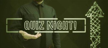 Bireyler arasındaki ilham dolu Quiz Night, Business idea akşam test bilgisi yarışmasını gösteren metin