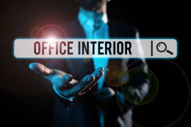 El yazısı Ofisi İçişleri, iş yaklaşımı kapalı alanları işlevsel güvenli ve güzel hale getiriyor