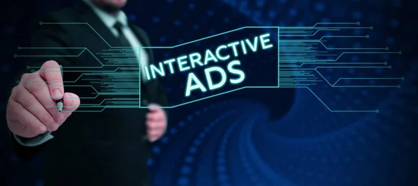 Вдохновившись Вывеской Interactive Ads Word Watch Использует Интерактивные Медиа Общения — стоковое фото