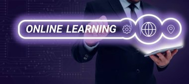 Çevrimiçi Öğrenme, İş Konsept Eğitim Aracını gösteren metin işareti İnternet tabanlı ve erişilebilir