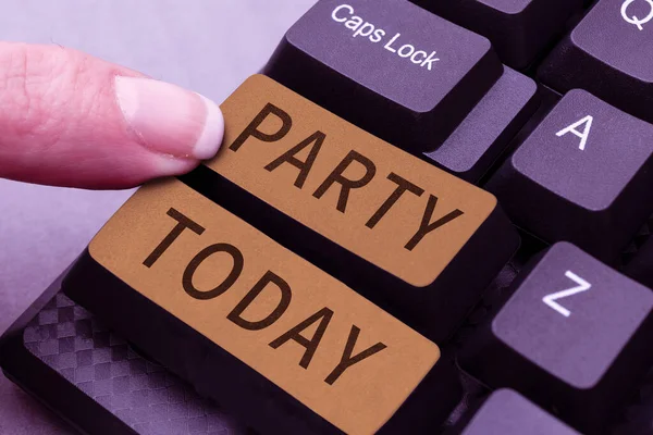 Znak Tekstowy Pokazujący Party Konceptualne Spotkanie Towarzyskie Zdjęcia Zaproszeni Goście — Zdjęcie stockowe
