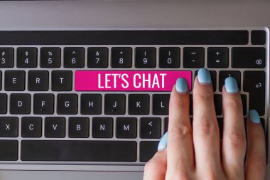Metin gösterimi yazılıyor Chat, Kelime seninle gayri resmi konuşmaya davet etmek için