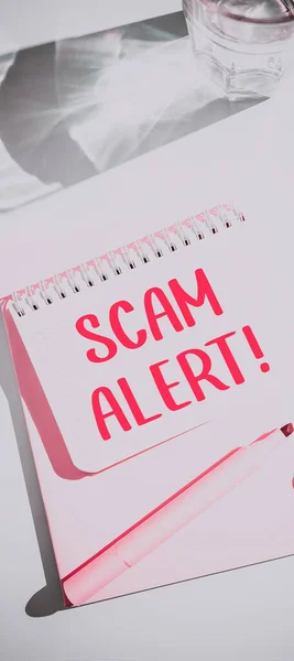 Zeichen Das Scam Alert Anzeigt Geschäftsvitrine Warnt Jemanden Vor System — Stockfoto