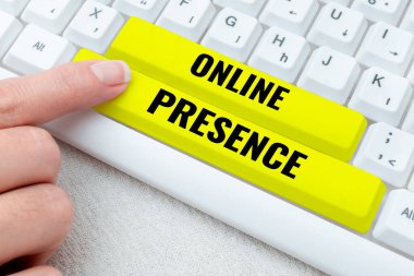 Çevrimiçi Varlık sunan metin başlığı, bir bireyin iş yaklaşımı çevrimiçi arama yoluyla bulunabilir