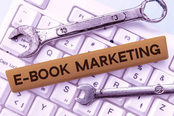 Uyumlu Her Bilgisayarda Kullanılabilen Yazısı Book Marketing Business Approach Digital — Stok fotoğraf