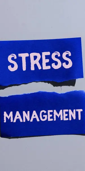 ストレス管理を示すテキストサイン ストレスを軽減行動や思考のインターネットの概念学習方法 — ストック写真