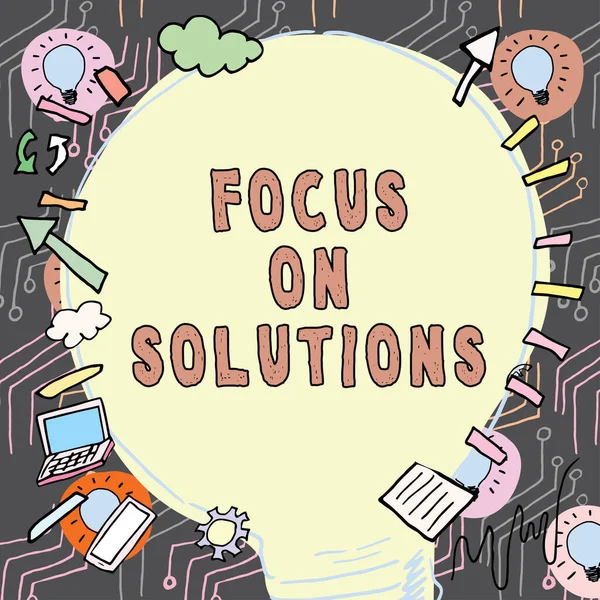 Wyświetlanie Znaków Focus Solutions Concept Oznacza Potężny Praktyczny Sposób Osiągnięcia — Zdjęcie stockowe