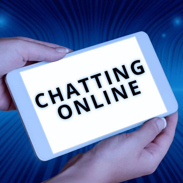 Λεζάντα Κειμένου Που Παρουσιάζει Chatting Online Είδος Επιχειρηματικής Προσέγγισης Της — Φωτογραφία Αρχείου
