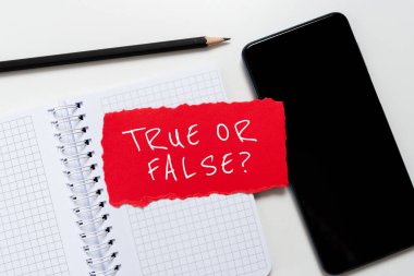 Doğru ya da Yanlış işareti gösteren ilham, doğru ya da yanlış olarak işaretlenecek iş genel görünümü ifadeleri serisi