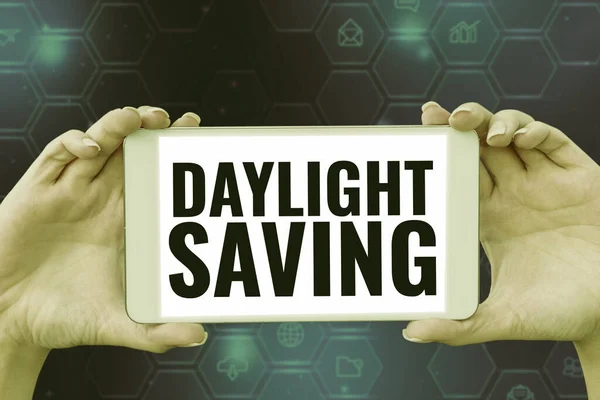 Legenda Conceitual Daylight Saving Conceito Negócio Girando Relógio Medida Que — Fotografia de Stock