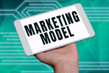 Satışlarda çok değişkenli gerilemeler gibi ilham veren Pazarlama Modeli, İnternet Konsepti istatistiksel analizleri gösteren metin