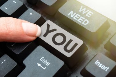 Kavramsal görüntü. Sana ihtiyacımız var. Kavramsal fotoğraf şirketi yetenek arayan bir iş arıyor.