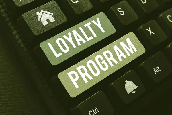 Tekst Weergeven Loyaliteitsprogramma Business Overzicht Marketing Inspanning Die Prikkels Klanten — Stockfoto