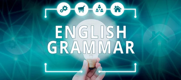显示英语语法的标志 课程用语涵盖了所有级别的英语听说和写作 — 图库照片