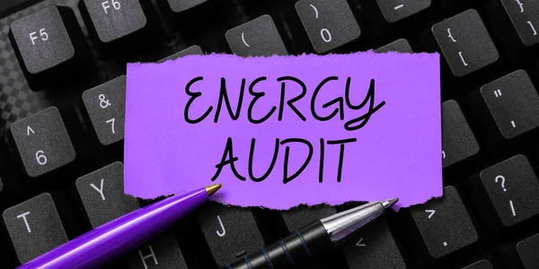 Tekst Met Inspiratie Energy Audit Concept Betekent Beoordeling Van Energiebehoefte — Stockfoto