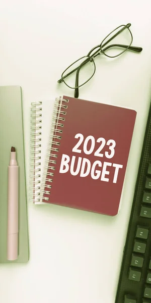 Tekst Der Viser Inspiration 2023 Budget Internet Concept Business Finansieringsplan - Stock-foto