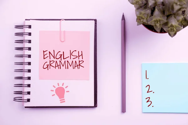 Znak Tekstowy Pokazujący Gramatykę Języka Angielskiego Conceptual Photo Courses Cover — Zdjęcie stockowe