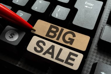 Büyük Satış metni yazmak, ürünleri yüksek indirime sokmak için sözcük Büyük Fiyat Kara Cuma