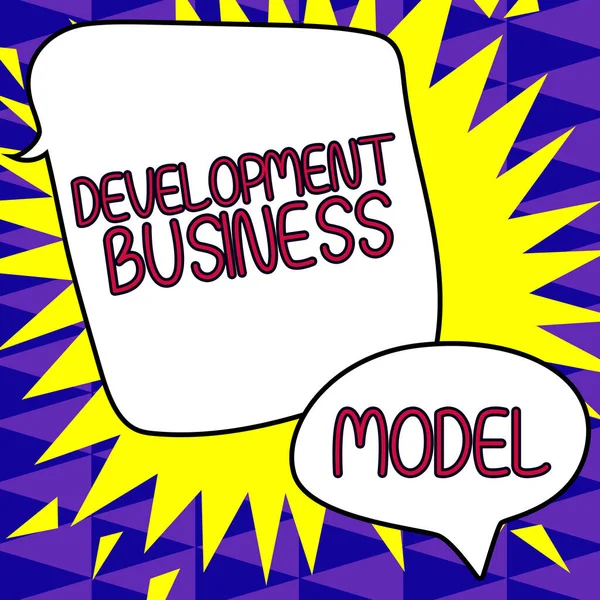 手写符号开发业务模型 关于组织如何创建的原理的文字 — 图库照片
