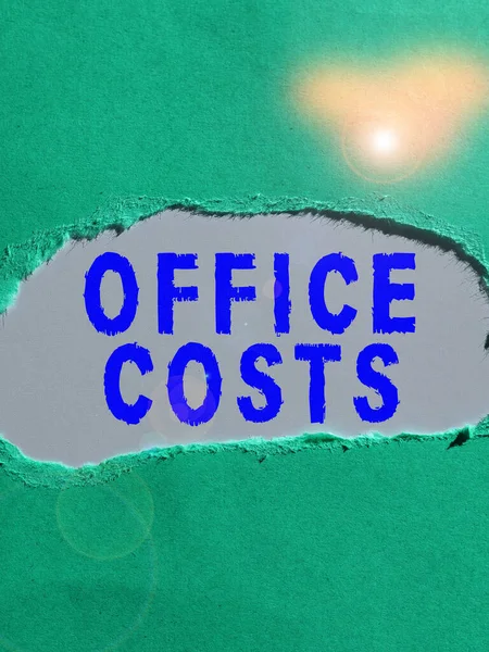 オフィスの費用を表示する記号 ワークルームの費用をカバーするために家主に支払われた金額に書かれた言葉 — ストック写真