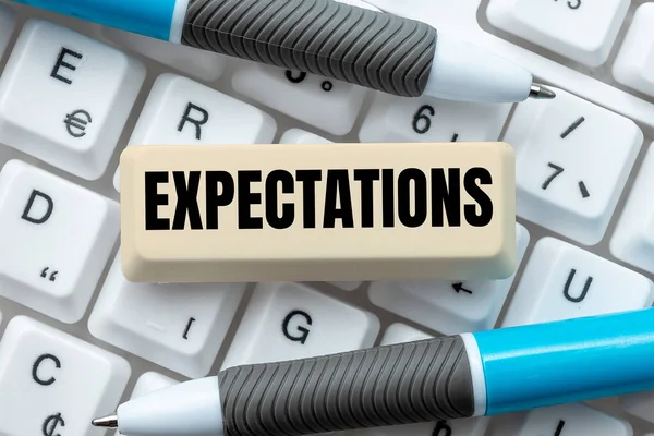 Texto Caligrafia Expectativas Conceito Internet Crença Forte Que Algo Acontecerá — Fotografia de Stock