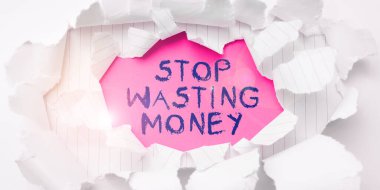 İlham kaynağı gösteren metin Para, İş Fikri 'ni israf etmeyi bırakın kişi veya gruba kaydetmeye başlamalarını ve akıllıca kullanmalarını tavsiye edin