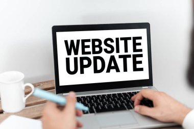 Web sitesi Güncellemesini gösteren metin işareti, Web sayfasını ve içeriği güncel ve modaya uygun tutan iş genel görünümü