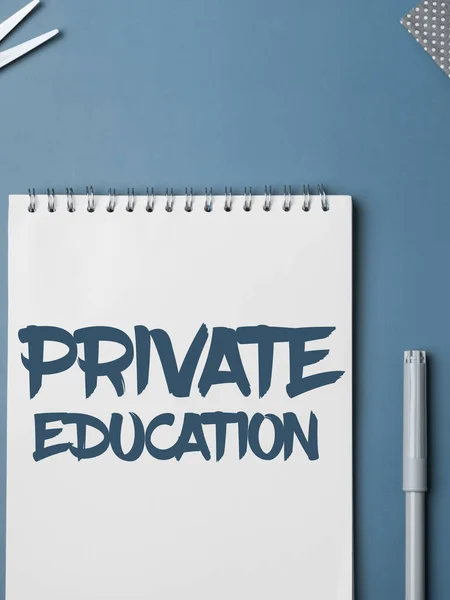 Conceptual Caption Private Education Business Overview Patří Použití Konkrétní Osoby — Stock fotografie