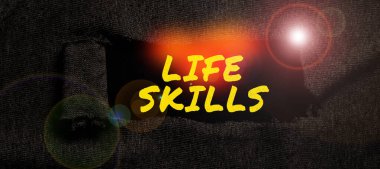 Yaşam Yetenekleri, İş Konseptini sunan metin başlığı gerekli ya da istenilen günlük katılıma tam katılım