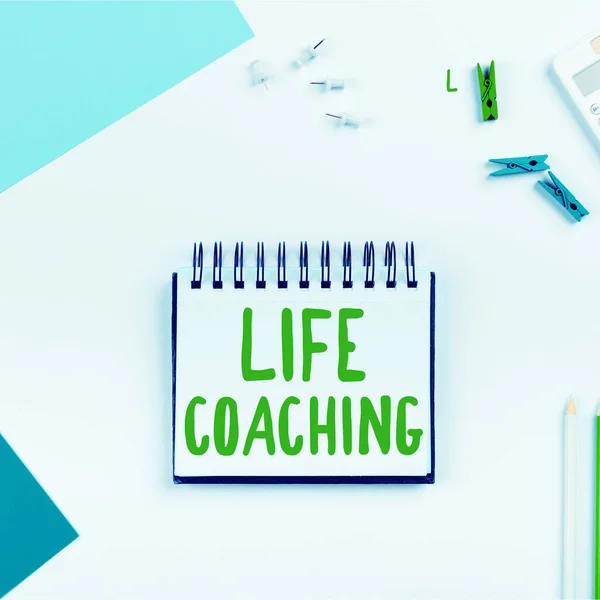 Texto Que Muestra Inspiración Life Coaching Word Improprove Lives Challenges —  Fotos de Stock