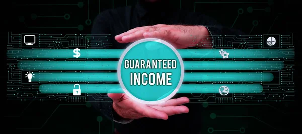 Znak Tekstowy Pokazujący Gwarantowany Dochód Internet Concept Zarobki Wynajmu Nieruchomości — Zdjęcie stockowe
