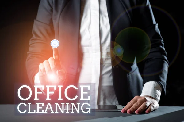 手書きの標識オフィスの清掃 オフィスビル内の清掃の業務又はプロセス — ストック写真
