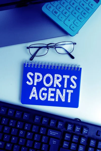 Lham Veren Spor Menejeri Metnini Gösterirken Kelime Takıma Iyi Sporcuları — Stok fotoğraf