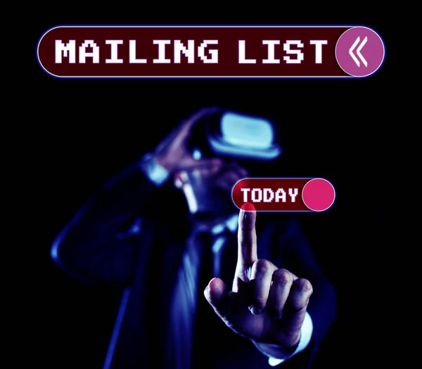 概念显示邮件列表 订阅定期邮件分发的人的业务概念列表 — 图库照片