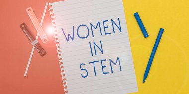 Metin başlığı Bilim Teknolojisi Mühendisliği Mühendisliği Araştırmacısı Köklü, İş Yaklaşımı Kadınları sunar