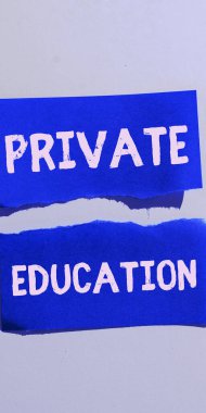 Özel Eğitim metninin yazılması, belirli kişi veya gruplar için ait olunması üzerine yazılan sözcük