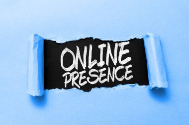 Çevrimiçi Varlık kavramsal başlık, çevrimiçi arama yoluyla bulunabilecek birinin iş genel görünümü
