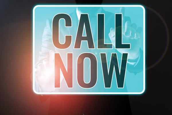 Znak Tekstowy Pokazujący Call Now Business Showcase Aby Natychmiast Skontaktować — Zdjęcie stockowe