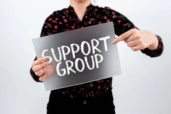 Sign Exibindo Grupo Apoio Internet Concept Número Pessoas Envolvidas Compromisso — Fotografia de Stock